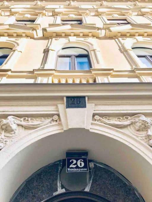 Vienna Luxury New Apartment Center -2. Bezirk المظهر الخارجي الصورة